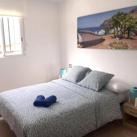 2 Bedrooms With Sea View And Furnished Terrace At 4 Km Away From The * La Orotava